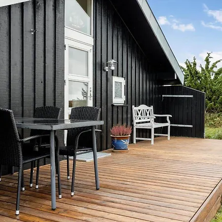 Tv1691-hirtshals-oster-kjulvej-18 *